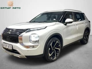 Mitsubishi, Outlander, 1.5 л., CVT, 2023 г., 40 км