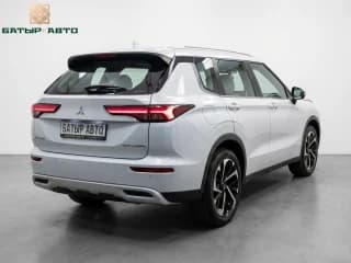 Mitsubishi, Outlander, 1.5 л., CVT, 2023 г., 40 км